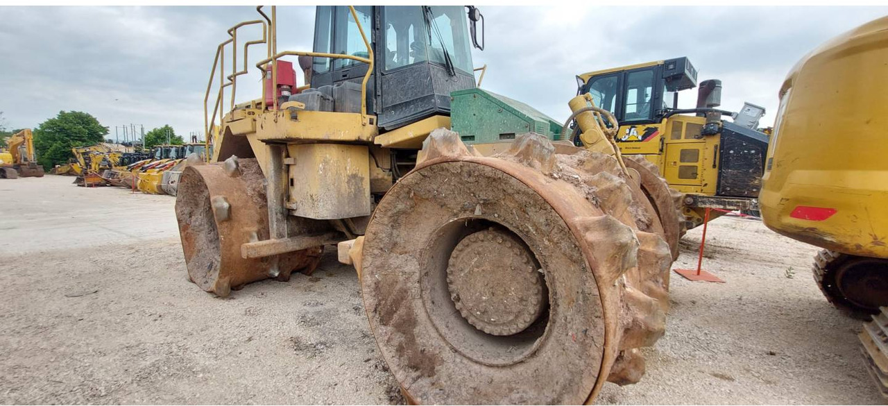 CAT 826G II - Bulldozer: photos 3 CAT 826G II - Bulldozer: photos 3