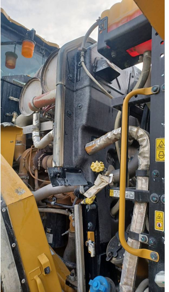 Chargeuse sur pneus CAT 972M: photos 21
