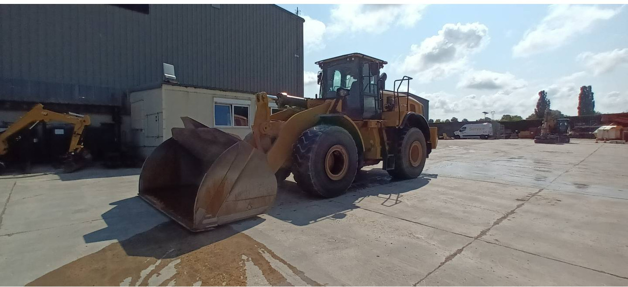 CAT 972M XE - Chargeuse sur pneus: photos 1 CAT 972M XE - Chargeuse sur pneus: photos 1