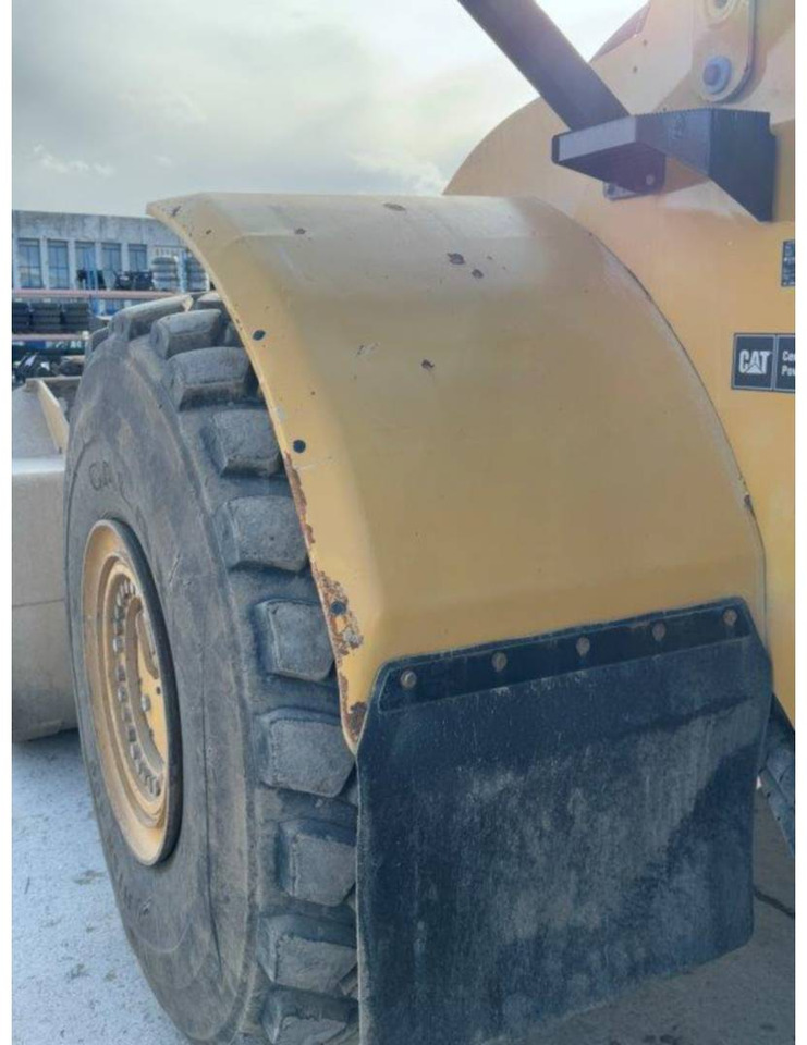 Chargeuse sur pneus CAT 980M: photos 14