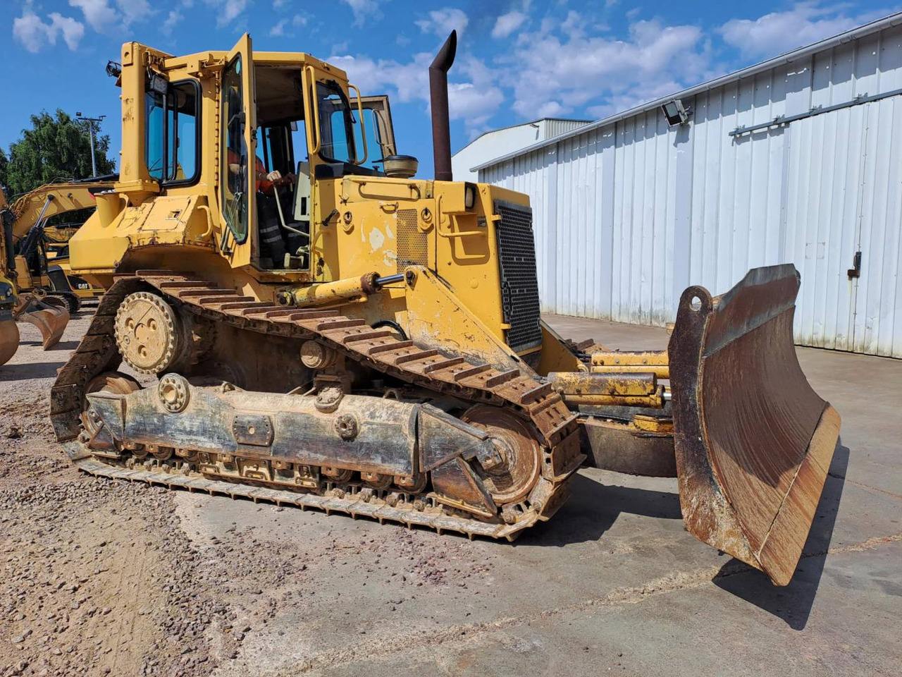 CAT D5H - Bulldozer: photos 2 CAT D5H - Bulldozer: photos 2