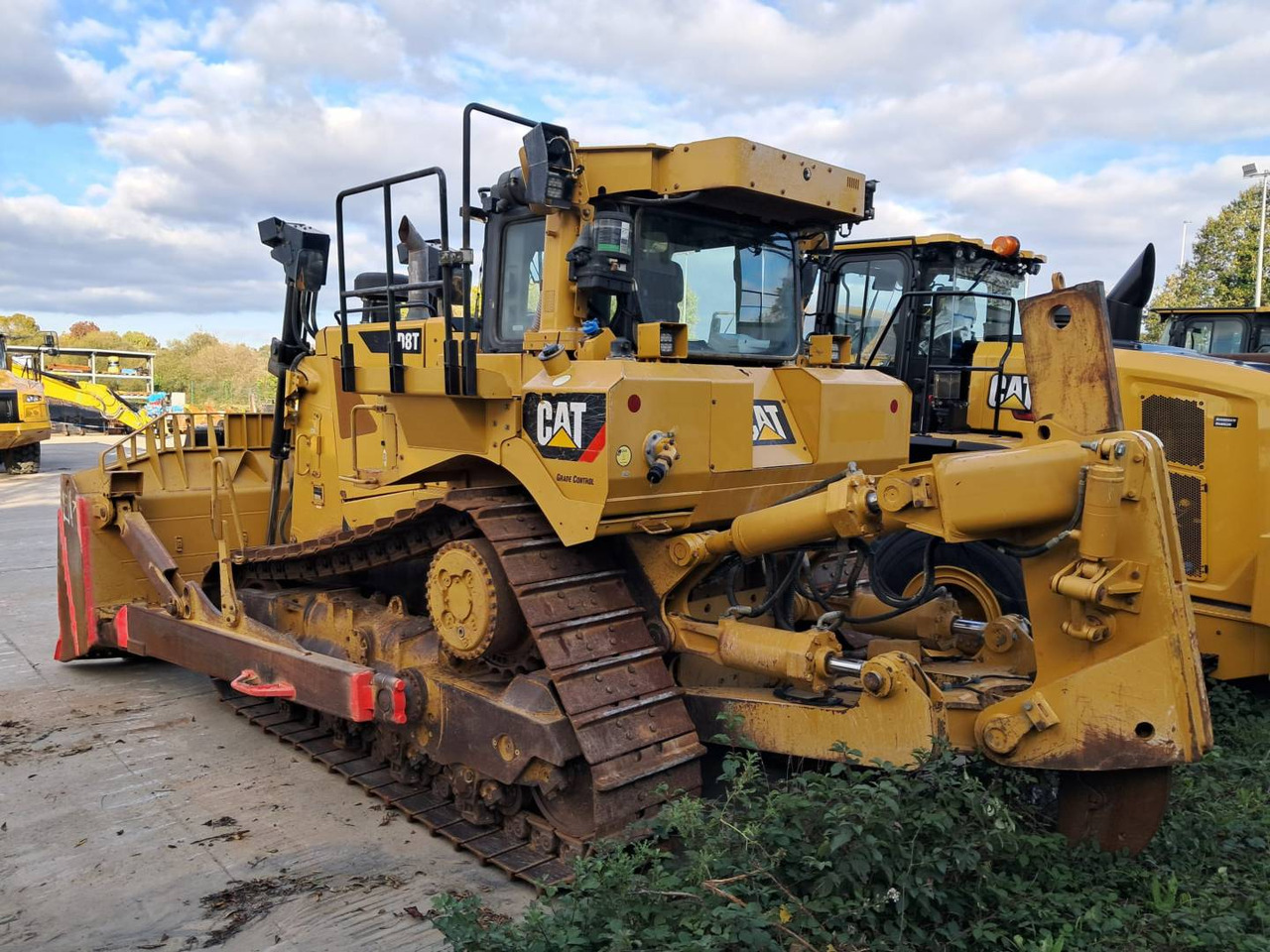 CAT D8T4F - Bulldozer: photos 4 CAT D8T4F - Bulldozer: photos 4