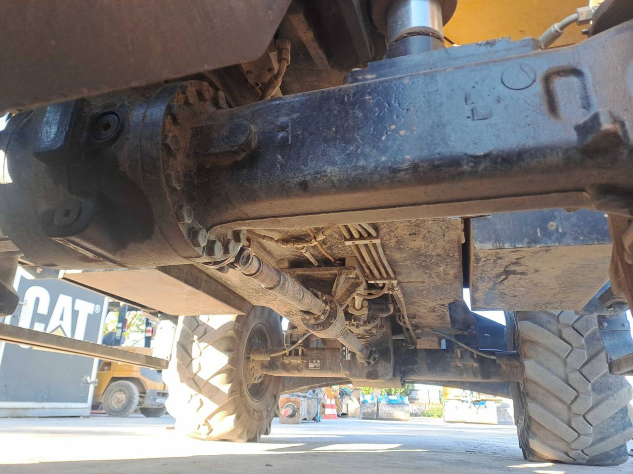 CAT M315 - Pelle sur pneus: photos 5 CAT M315 - Pelle sur pneus: photos 5