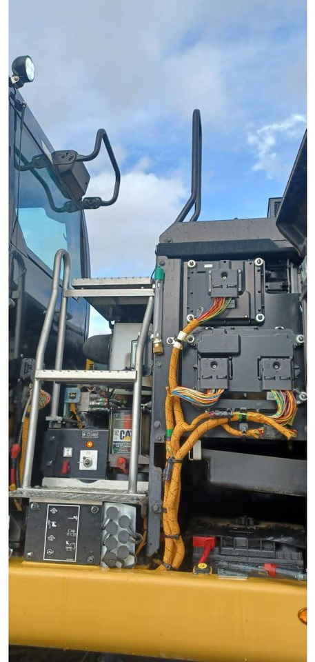 Pelle sur pneus CAT M315F IVC: photos 13