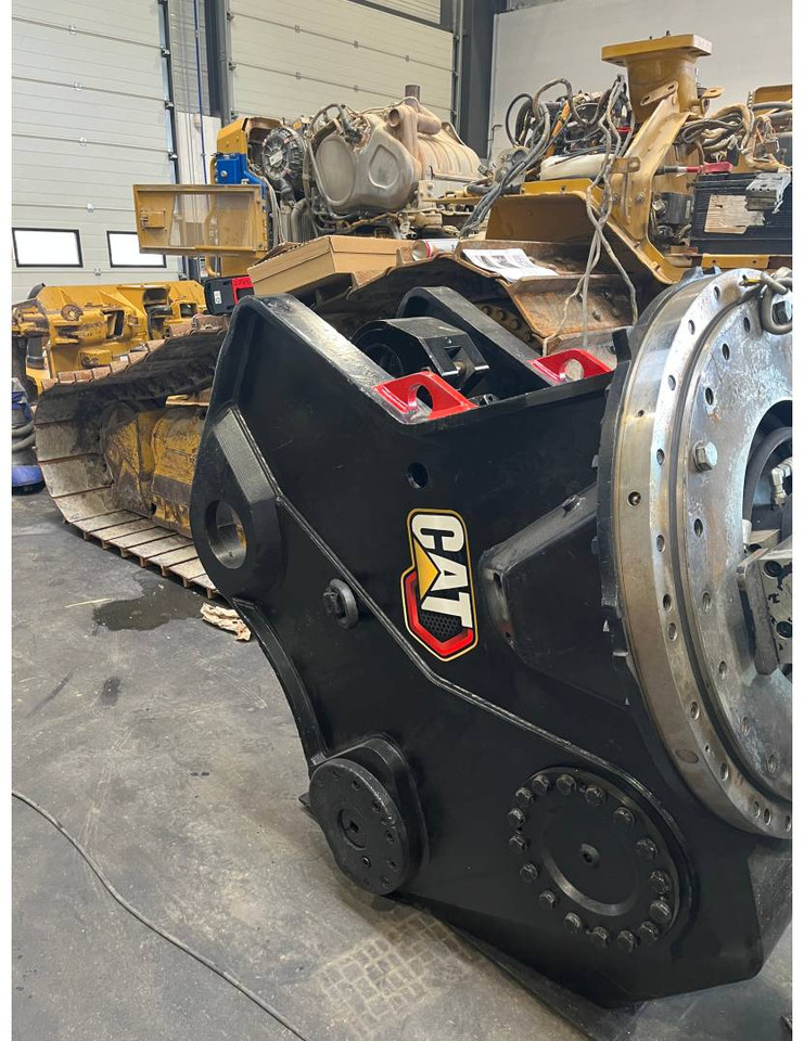 CAT MP345 - Cisaille de démolition pour Engins de chantier: photos 1 CAT MP345 - Cisaille de démolition pour Engins de chantier: photos 1