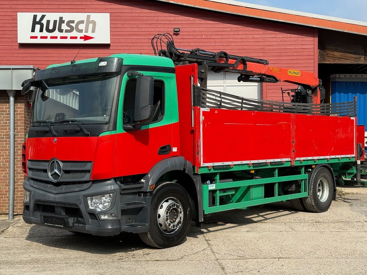 Mercedes-Benz Antos 1832L mit Palfinger PK 12001L Heckkran - Camion plateau, Camion grue: photos 3 Mercedes-Benz Antos 1832L mit Palfinger PK 12001L Heckkran - Camion plateau, Camion grue: photos 3