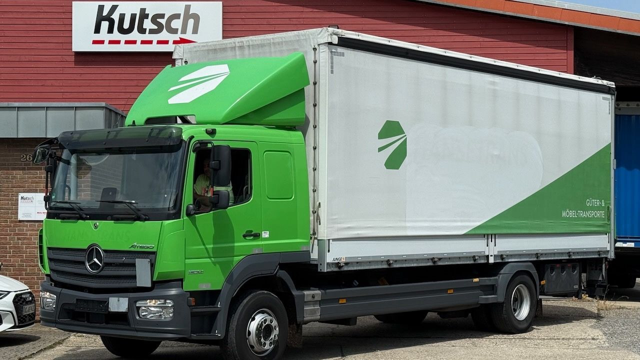 Mercedes-Benz Atego 1624L Pritsche/Plane, Ladebordwand - Camion à rideaux coulissants: photos 1 Mercedes-Benz Atego 1624L Pritsche/Plane, Ladebordwand - Camion à rideaux coulissants: photos 1