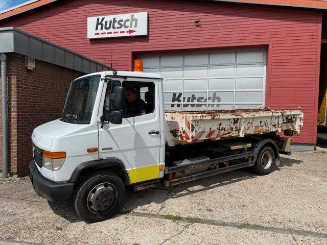 Mercedes-Benz Vario 818 D Abrollkipper mit Container - Camion ampliroll: photos 5 Mercedes-Benz Vario 818 D Abrollkipper mit Container - Camion ampliroll: photos 5