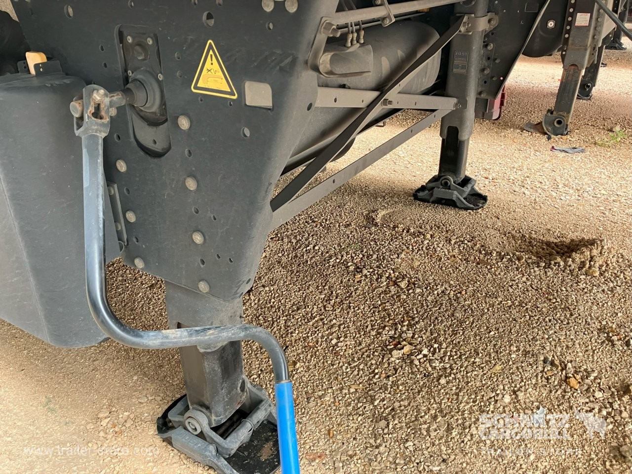 SCHMITZ Semiremolque Frigo Standard - Semi-remorque isothermique: photos 2 SCHMITZ Semiremolque Frigo Standard - Semi-remorque isothermique: photos 2