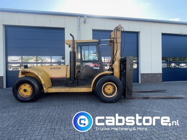 Hyster H 15.00 B Hyster H 15.00 B Heftruck ( H150D ) - Forklift - Gabelstapler - 15 Ton - Year 1989 - 7035 Hours - Side shift - Fork adjustment - Chariot élévateur diesel: photos 4 Hyster H 15.00 B Hyster H 15.00 B Heftruck ( H150D ) - Forklift - Gabelstapler - 15 Ton - Year 1989 - 7035 Hours - Side shift - Fork adjustment - Chariot élévateur diesel: photos 4