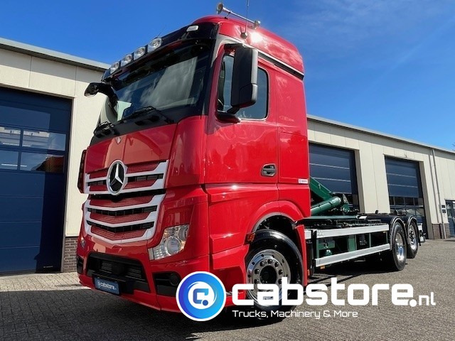 Mercedes-Benz ACTROS 2542 6x2 Euro 6 - HIAB-Multilift 26 Ton's Haakarmsysteem - Containerlift -Bouwjaar 2016 - Km 544.497 - Camion ampliroll: photos 3 Mercedes-Benz ACTROS 2542 6x2 Euro 6 - HIAB-Multilift 26 Ton's Haakarmsysteem - Containerlift -Bouwjaar 2016 - Km 544.497 - Camion ampliroll: photos 3