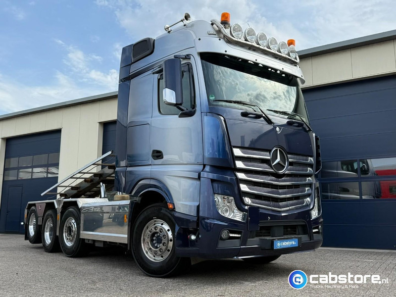Mercedes-Benz ACTROS  3663 Euro 6 - 8x2 - RETARDER - Bouwjaar 09-2017 - 30 Ton's Container Kabelsysteem - Km 476.892 - Good condition - Camion - système de câble: photos 1 Mercedes-Benz ACTROS  3663 Euro 6 - 8x2 - RETARDER - Bouwjaar 09-2017 - 30 Ton's Container Kabelsysteem - Km 476.892 - Good condition - Camion - système de câble: photos 1