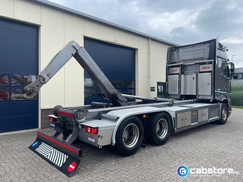 Mercedes-Benz Actros 3363 6x2 Containersysteem - Euro 6 - Bouwjaar 2014 - VDL 21 Ton Haakarmsysteem - 630 Pk Euro 6 - NL Truck - Camion ampliroll: photos 4 Mercedes-Benz Actros 3363 6x2 Containersysteem - Euro 6 - Bouwjaar 2014 - VDL 21 Ton Haakarmsysteem - 630 Pk Euro 6 - NL Truck - Camion ampliroll: photos 4