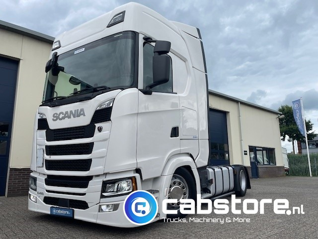 Scania S410 A 4x2 EB Euro 6 - MEGA VOLUME - RETARDER - Bouwjaar 2018 - S-Highline - Km 817.924 - Differentieelslot - Tracteur routier: photos 1 Scania S410 A 4x2 EB Euro 6 - MEGA VOLUME - RETARDER - Bouwjaar 2018 - S-Highline - Km 817.924 - Differentieelslot - Tracteur routier: photos 1