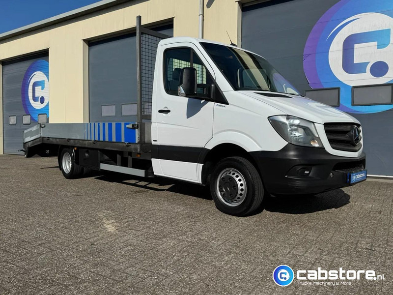 Mercedes-Benz Sprinter 516 CDI 2.2 163 Pk Euro 6 - Oprijwagen - Trekhaak - Year 2017 - Véhicule utilitaire: photos 1 Mercedes-Benz Sprinter 516 CDI 2.2 163 Pk Euro 6 - Oprijwagen - Trekhaak - Year 2017 - Véhicule utilitaire: photos 1