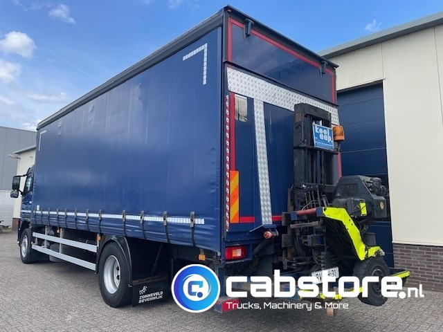 Volvo FM9 4X2R FAL9.0 RAD-A4 Volvo FM300 4x2 Euro 5 bakwagen - Schuifzeilen - Laadklep 2000 kg - Bouwjaar 2008 - Kooi-Aap heftruck - Camion fourgon: photos 3 Volvo FM9 4X2R FAL9.0 RAD-A4 Volvo FM300 4x2 Euro 5 bakwagen - Schuifzeilen - Laadklep 2000 kg - Bouwjaar 2008 - Kooi-Aap heftruck - Camion fourgon: photos 3