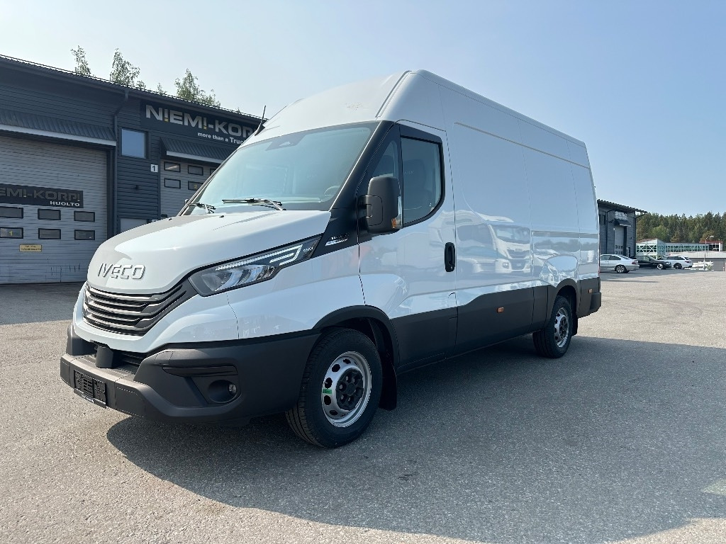Iveco Daily 35S16A8 12m3 - Fourgon utilitaire: photos 1 Iveco Daily 35S16A8 12m3 - Fourgon utilitaire: photos 1