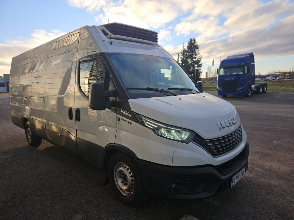 Iveco Daily 35S16A8 kylmäkone - Utilitaire frigorifique: photos 2 Iveco Daily 35S16A8 kylmäkone - Utilitaire frigorifique: photos 2