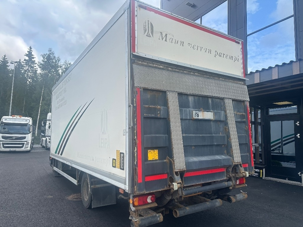 Iveco Eurocargo 100 E22  - Camion fourgon: photos 4 Iveco Eurocargo 100 E22  - Camion fourgon: photos 4