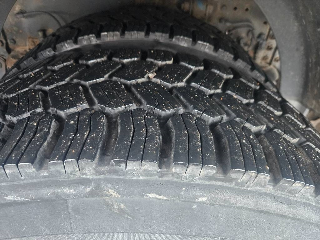 Camion fourgon Iveco Stralis 6x2: photos 10 Camion fourgon Iveco Stralis 6x2: photos 10