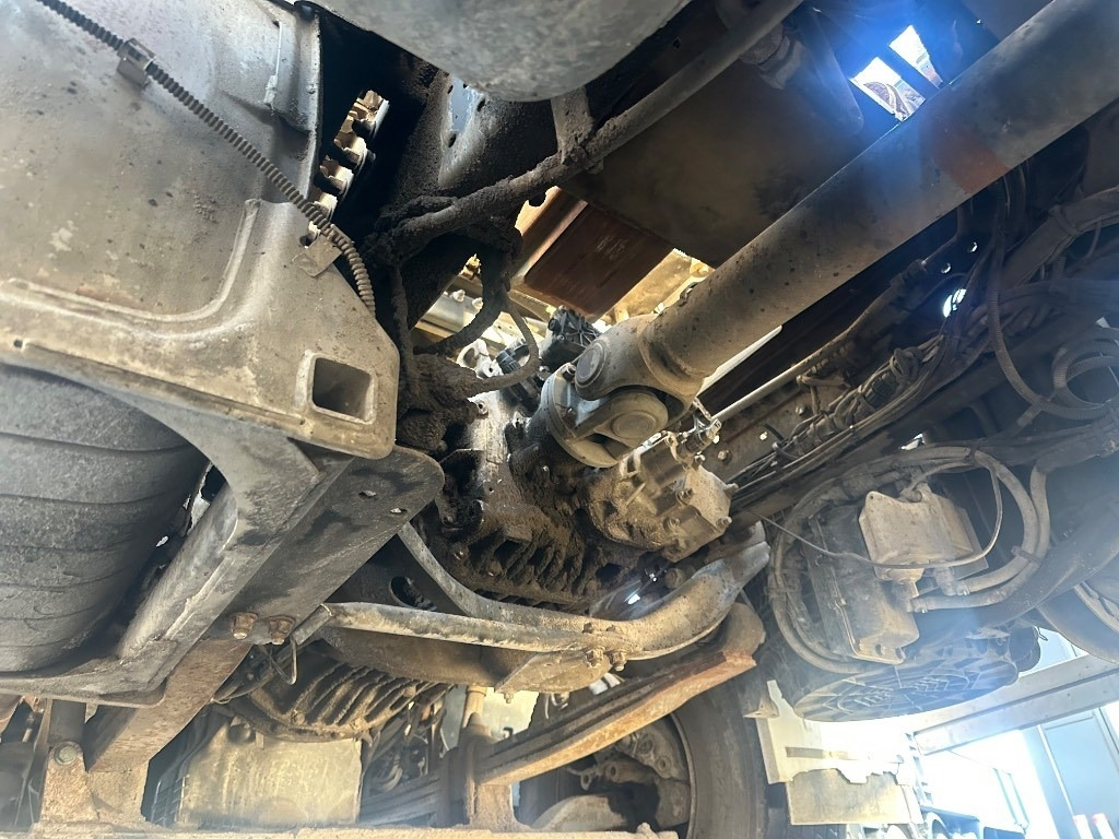 Mercedes-Benz Actros 2545 L 6x2 en crédit-bail Mercedes-Benz Actros 2545 L 6x2: photos 13 Mercedes-Benz Actros 2545 L 6x2 en crédit-bail Mercedes-Benz Actros 2545 L 6x2: photos 13