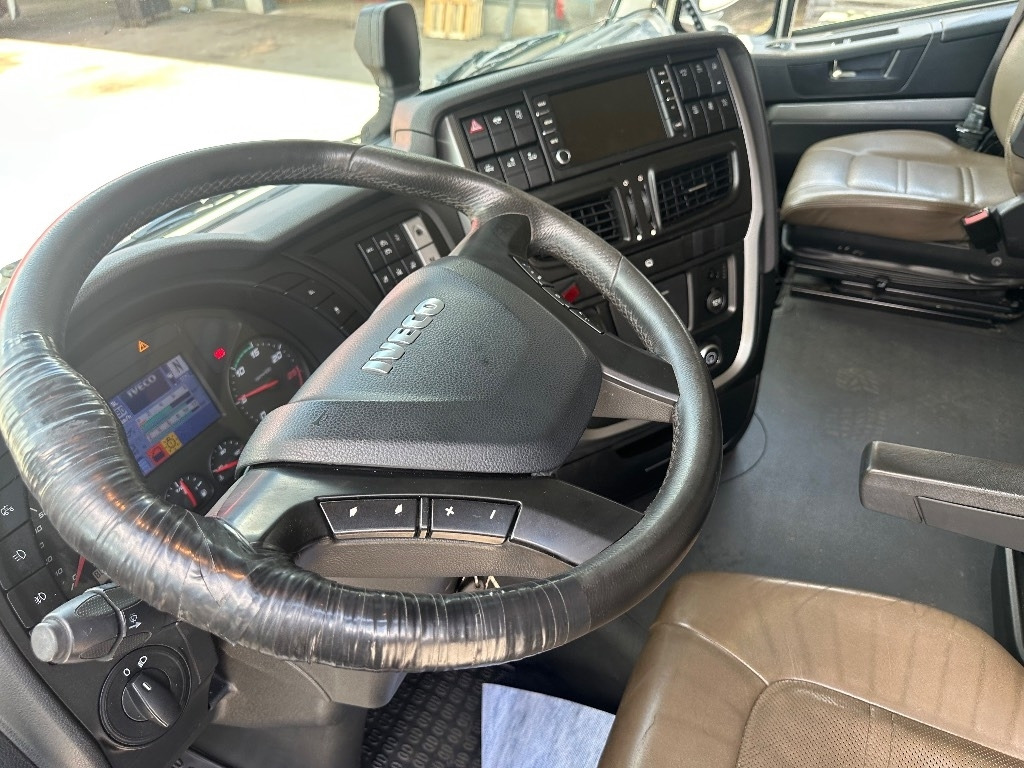 Tracteur routier Iveco Stralis AS440S560 6x2: photos 16