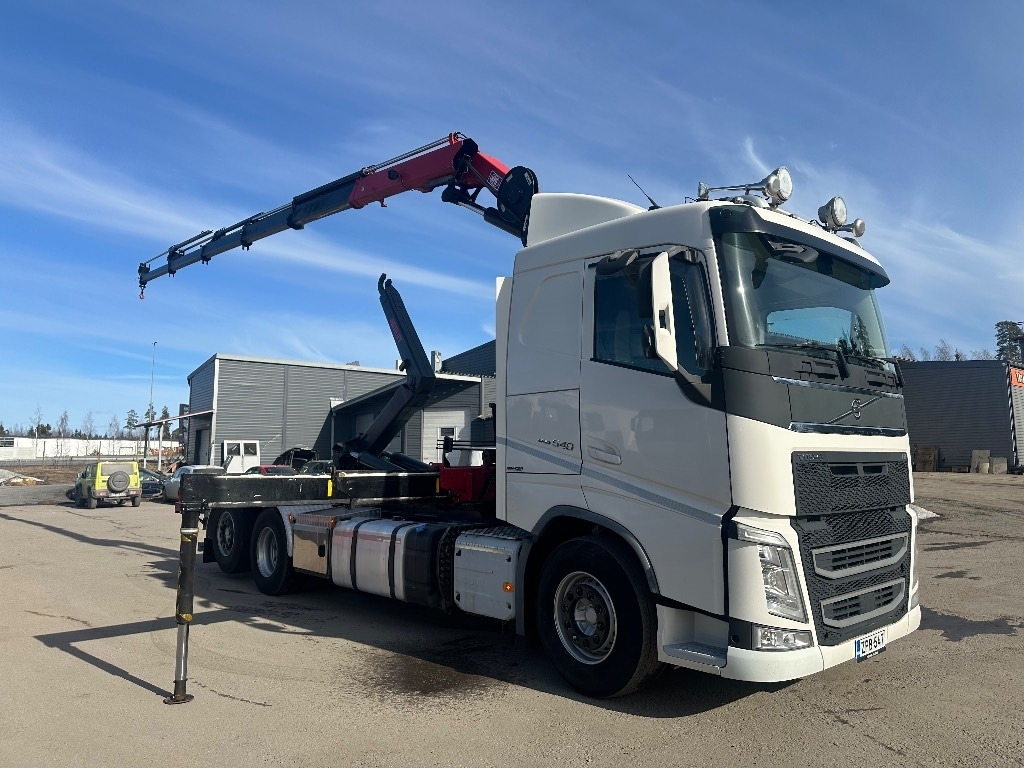 Volvo FH13 540 HMF 2620-K5 - Camion grue: photos 3 Volvo FH13 540 HMF 2620-K5 - Camion grue: photos 3