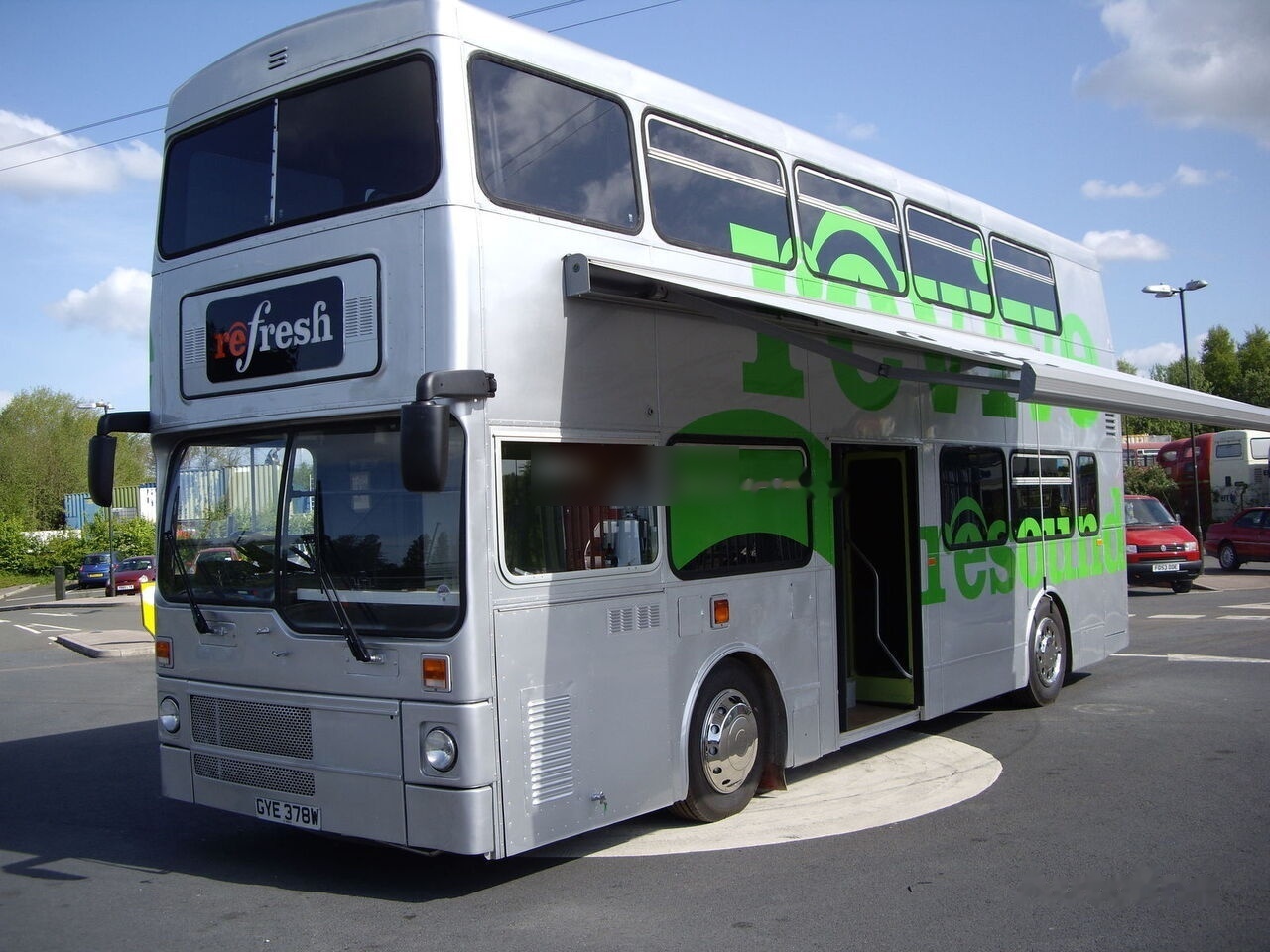 MCW METROBUS British Double Decker Bus Pub Bar Cafe Restaurant - Bus à impériale: photos 1 MCW METROBUS British Double Decker Bus Pub Bar Cafe Restaurant - Bus à impériale: photos 1