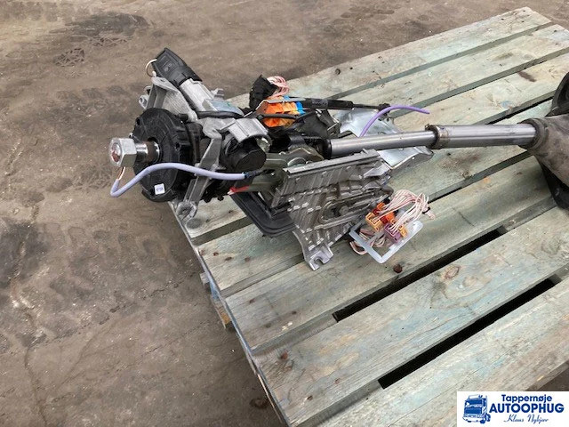 MAN Steering column – MAN 81.46113-6236 - Cabine et intérieur pour Camion: photos 2 MAN Steering column – MAN 81.46113-6236 - Cabine et intérieur pour Camion: photos 2