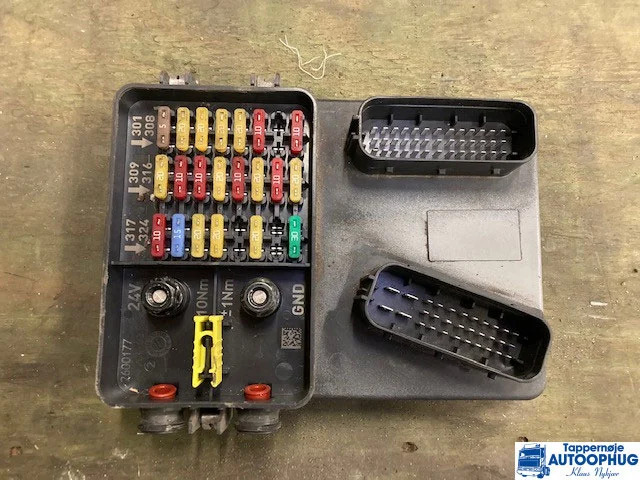 Scania APS Air dryer P/N: 2440300 - Système électrique pour Camion: photos 5 Scania APS Air dryer P/N: 2440300 - Système électrique pour Camion: photos 5