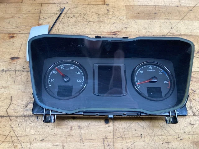 Scania Instrument cluster – Scania 3165900 - Système électrique pour Camion: photos 1 Scania Instrument cluster – Scania 3165900 - Système électrique pour Camion: photos 1