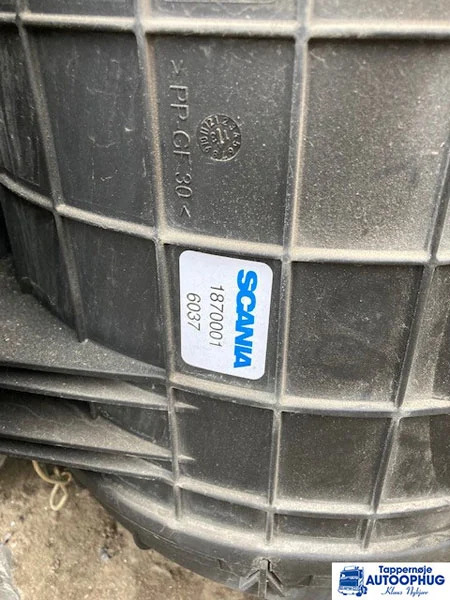 Scania Luftfilterkasse P/N: 1870001 - Moteur et pièces pour Camion: photos 3 Scania Luftfilterkasse P/N: 1870001 - Moteur et pièces pour Camion: photos 3