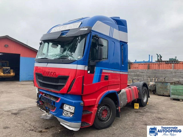 Iveco Stralis 440 Damage - Tracteur routier: photos 2 Iveco Stralis 440 Damage - Tracteur routier: photos 2