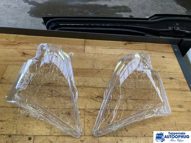 Volvo FH5 H7 – Forlygte glas - Système électrique pour Camion: photos 1 Volvo FH5 H7 – Forlygte glas - Système électrique pour Camion: photos 1