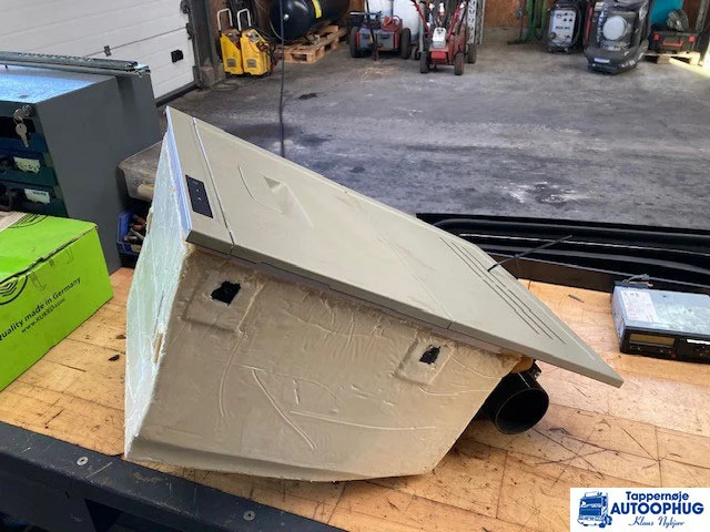 Volvo refrigerator – køleskab – Volvo 82174077 - Cabine et intérieur pour Camion: photos 2 Volvo refrigerator – køleskab – Volvo 82174077 - Cabine et intérieur pour Camion: photos 2