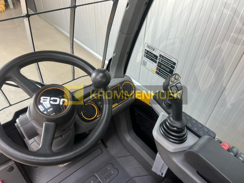 Chariot télescopique JCB TLT 35-26 D 4x4: photos 11