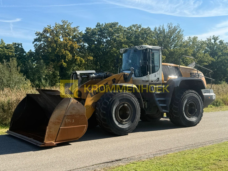 Liebherr L 586 Xpower - Chargeuse sur pneus: photos 2 Liebherr L 586 Xpower - Chargeuse sur pneus: photos 2