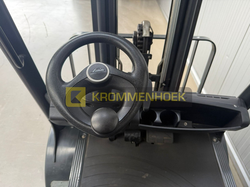 Chariot élévateur à gaz Linde H 25 T: photos 11