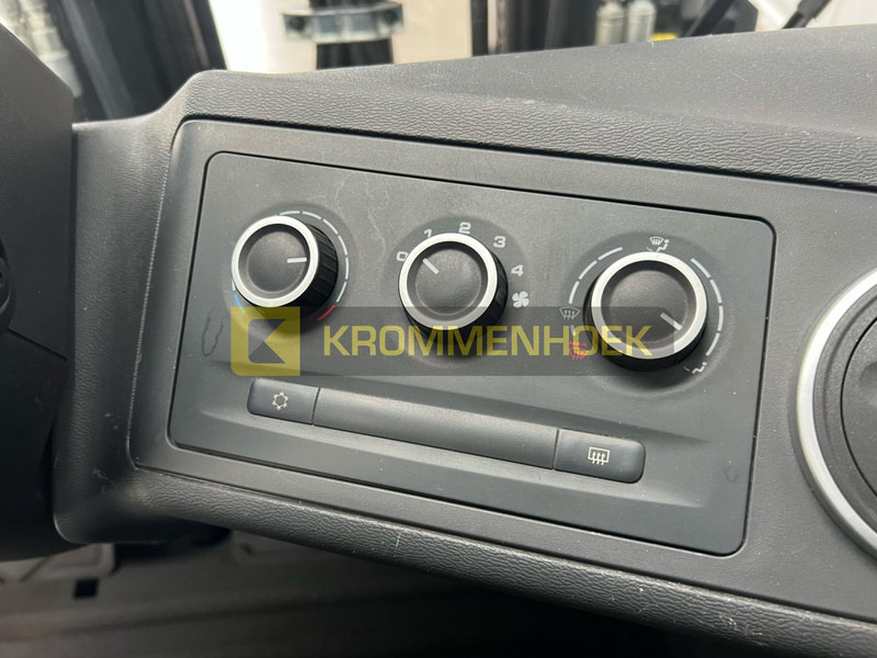 Chariot élévateur électrique Linde X 30: photos 19