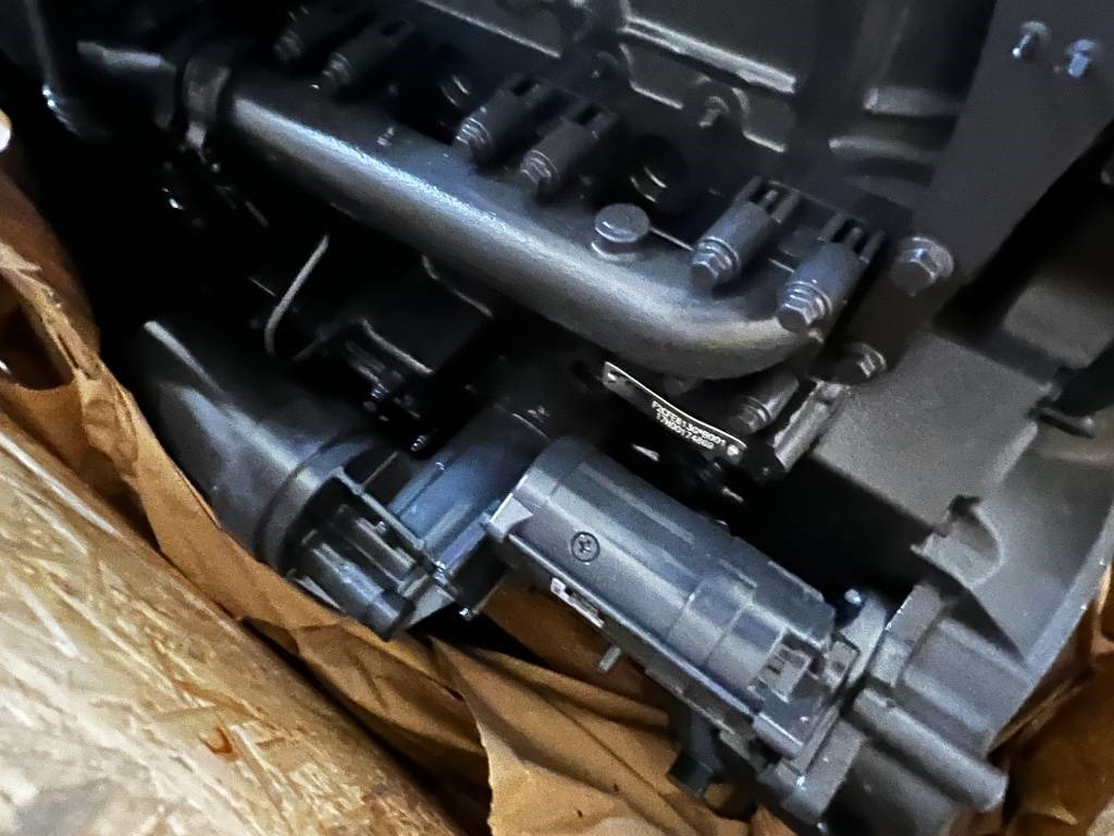 CNH Engine - CNH - F2CFE613G - Moteur pour Machine agricole: photos 4 CNH Engine - CNH - F2CFE613G - Moteur pour Machine agricole: photos 4