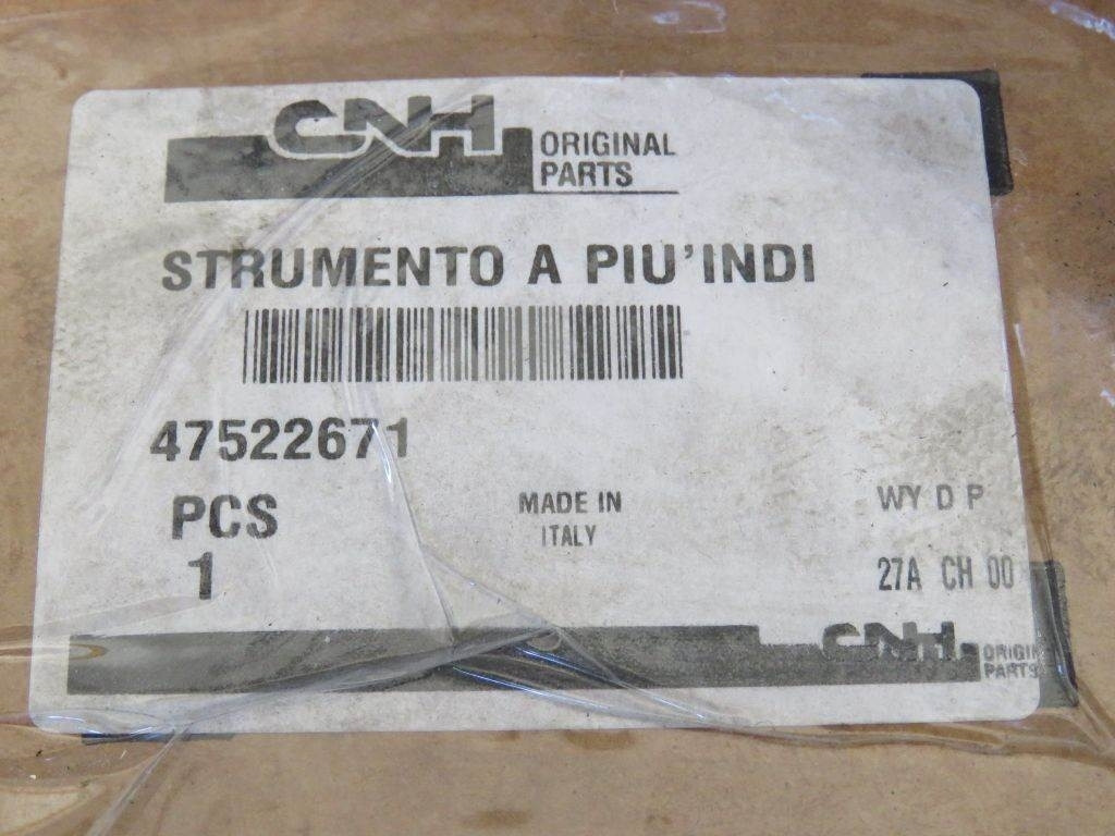Case FARMALL 85C 95C 105C 115C - Panel de instrumentos pour Machine agricole: photos 5 Case FARMALL 85C 95C 105C 115C - Panel de instrumentos pour Machine agricole: photos 5
