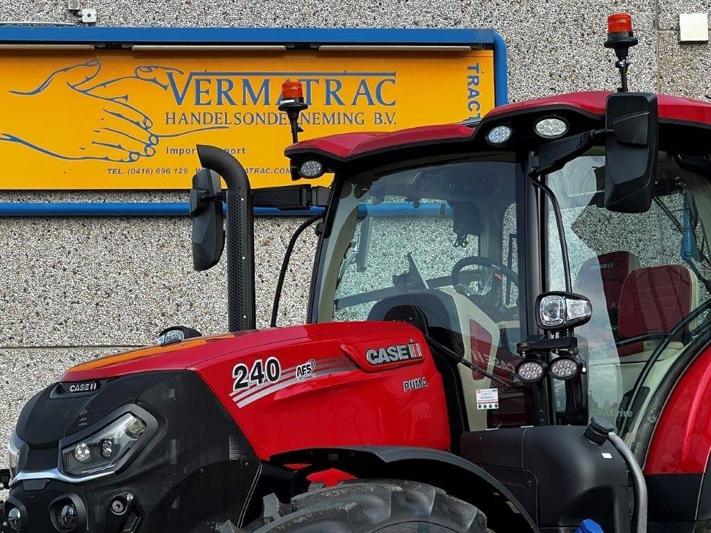 Case IH PUMA 240CVX, AFS Connect, 2024, frontlinkage, GPS! - Tracteur agricole: photos 2 Case IH PUMA 240CVX, AFS Connect, 2024, frontlinkage, GPS! - Tracteur agricole: photos 2