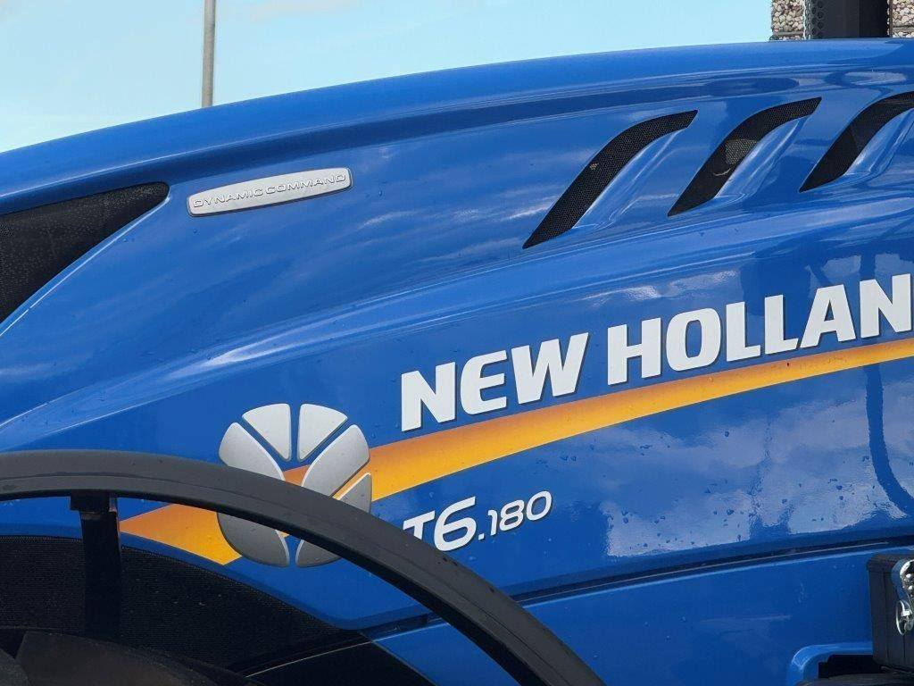 New Holland T 6.180-Dynamic Command, frontlinkage, Stage V! - Tracteur agricole: photos 3 New Holland T 6.180-Dynamic Command, frontlinkage, Stage V! - Tracteur agricole: photos 3