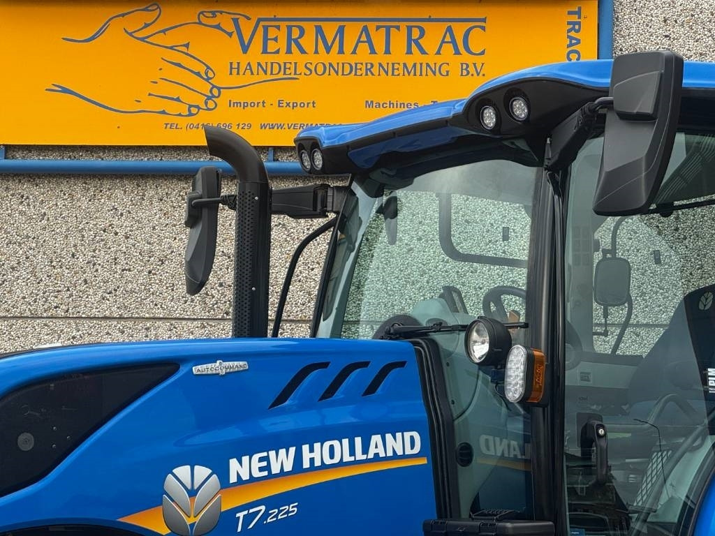 New Holland T7.225AC, frontlinkage, airbrakes, 50k, 2023!! - Tracteur agricole: photos 3 New Holland T7.225AC, frontlinkage, airbrakes, 50k, 2023!! - Tracteur agricole: photos 3
