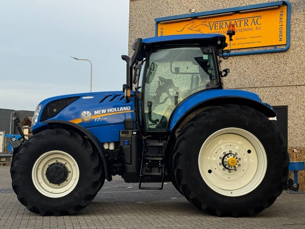 New Holland T7.270 Auto Command, frontlinkage + PTO,1091 hr - Tracteur agricole: photos 2 New Holland T7.270 Auto Command, frontlinkage + PTO,1091 hr - Tracteur agricole: photos 2