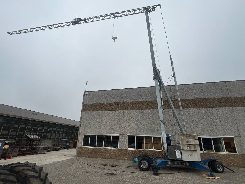 Soima Construction crane SOIMA SGH 19x28 - 28 mete - Nacelle sur remorque: photos 3 Soima Construction crane SOIMA SGH 19x28 - 28 mete - Nacelle sur remorque: photos 3