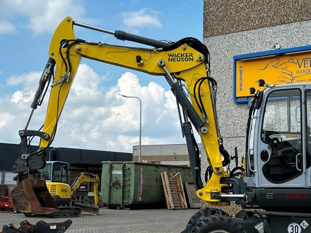 Wacker Neuson EW100 – 1376 hours – 2019!! - Pelle sur pneus: photos 3 Wacker Neuson EW100 – 1376 hours – 2019!! - Pelle sur pneus: photos 3