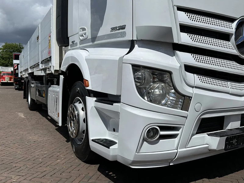 Mercedes-Benz Actros 2636 BDF OPEN LAADBAK CAMERA 380DKM - Camion plateau: photos 5 Mercedes-Benz Actros 2636 BDF OPEN LAADBAK CAMERA 380DKM - Camion plateau: photos 5