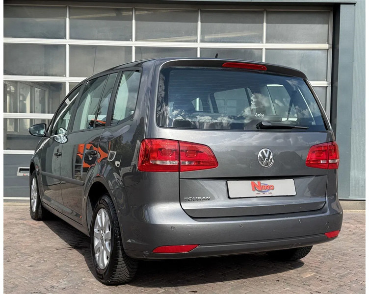 Volkswagen Touran 1.2 TSI 105pk 7 Pers LMV export - Voiture: photos 4 Volkswagen Touran 1.2 TSI 105pk 7 Pers LMV export - Voiture: photos 4
