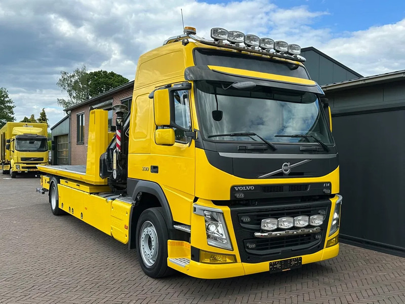 Volvo FM 330 TOWTRUCK FASSI CRANE WHEELLIFT gereserveerd - Remorqueuse: photos 1 Volvo FM 330 TOWTRUCK FASSI CRANE WHEELLIFT gereserveerd - Remorqueuse: photos 1